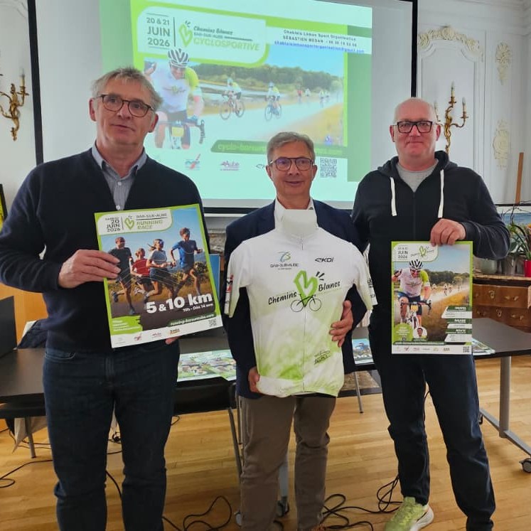 🏁 𝗧𝗼𝗽 𝗱𝗲́𝗽𝗮𝗿𝘁 𝗽𝗼𝘂𝗿 𝗹𝗮 𝟮𝗲̀𝗺𝗲 𝗲́𝗱𝗶𝘁𝗶𝗼𝗻 !

En présence des élus, des institutions, des partenaires et de la presse, le programme 2026 de la BarsurAube Chemins Blancs a été officiellement dévoilé 🚴‍♂️✨

👉 Des parcours revisités
👉 De nouvelles expériences sur les chemins blancs
👉 Et une grande nouveauté en 2026 : le 𝗥𝘂𝗻𝗻𝗶𝗻𝗴 🏃‍♂️🔥

Un week-end sportif, festif et convivial vous attend au cœur de la Côte des Bar, pendant le week-end de la Fête de la Musique 🎶☀️

Alors… serez-vous des nôtres ? 👊

📅 Rendez-vous en 2026 à Bar-sur-Aube

𝐈𝐧𝐟𝐨𝐬 & 𝐢𝐧𝐬𝐜𝐫𝐢𝐩𝐭𝐢𝐨𝐧𝐬 ⤵️
✍️ https://cyclo-barsuraubecheminsblancs.com

#BARSURAUBECHEMINSBLANCS #gravel #route #cyclo #Cyclosportive #granfondo #CheminsBlancs #CotedesBar #Aube #GrandEst #PierreRolland